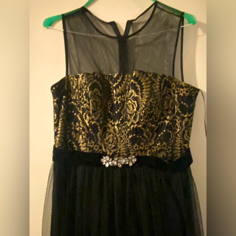 Black tulle long formal dress, gold embroidered details ans velvet with gems bel
